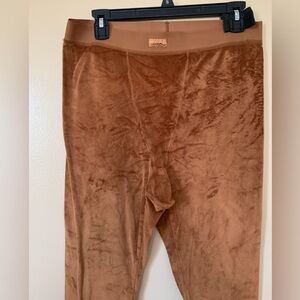 SKIMS Soft Brown Velvet Leggings XL